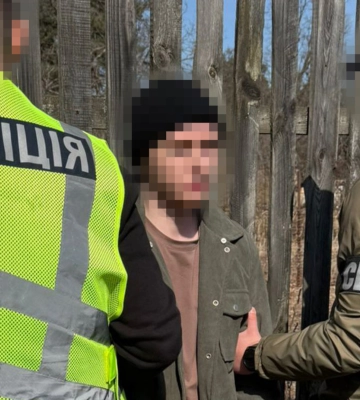 На місці вибуху невідомого предмету у Бучі працюють поліцейські: детально про ситуацію