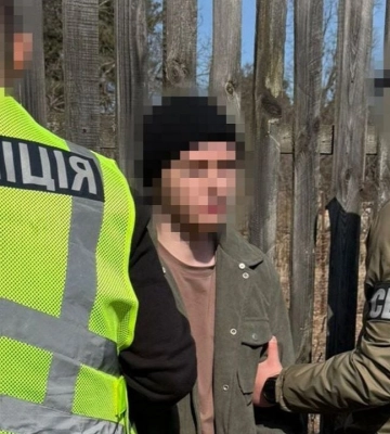 На місці вибуху невідомого предмету у Бучі працюють поліцейські: детально про ситуацію