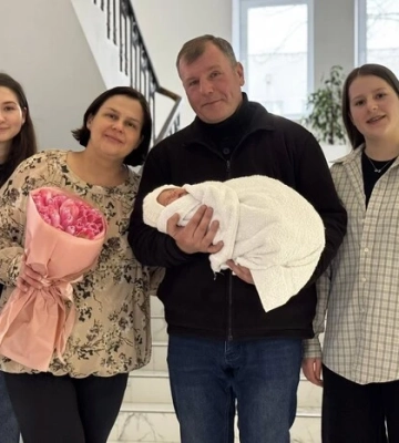 У Львові 46-річна дружина священника стала матір’ю вже сьомої доньки