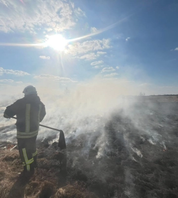 За минулу добу в рятувальники Рівненщини ліквідували 26 пожеж