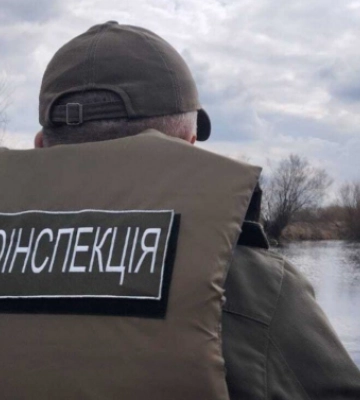 Дрони над річками та конфісковані сітки: екоінспектори Полісся вийшли на полювання за браконьєрами перед нерестом