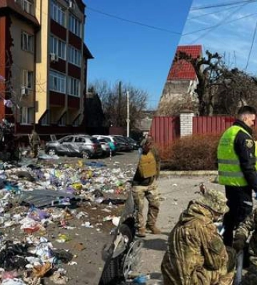 Посекло руки и ноги: в каком состоянии полицейские, пострадавшие в результате взрыва в Буче