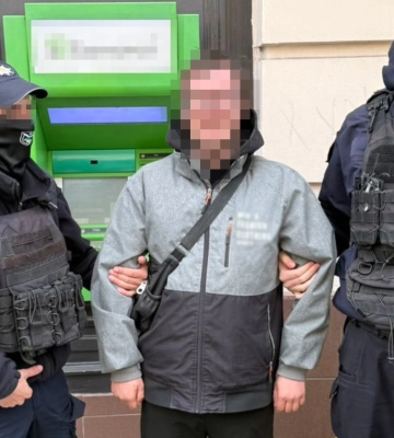 У Львові повідомлено про підозру наркодилеру, якого затримали разом із партією товару