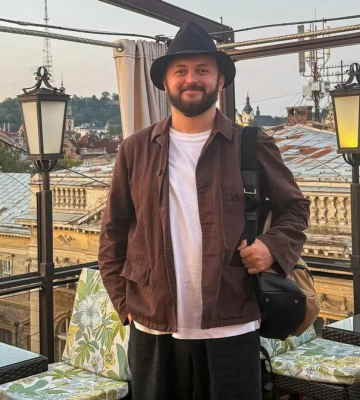 Михаил Хома дал самое откровенное интервью о войне, семье и возвращении к себе