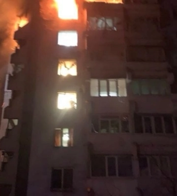 У Запоріжжі пожежі й руйнування: БпЛА влучив у багатоповерхівку