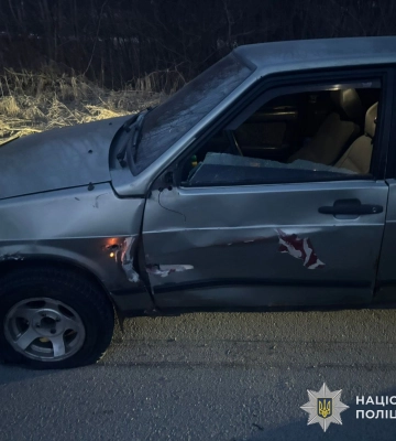 На Львівщині 15-річний мотоцикліст врізався у ВАЗ