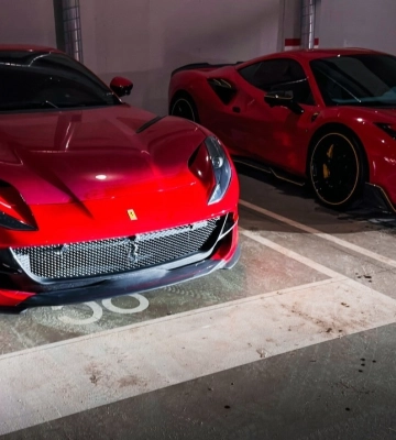 В Киеве обнаружили паркинг с эксклюзивными Ferrari стоимостью более $500 000 