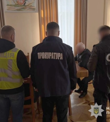 На Львівщині викрили директора держпідприємства, який незаконно виплатив кошти працівникам