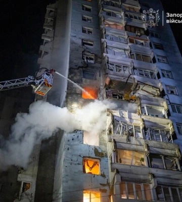 Массированная атака на Запорожье: погибший, раненые и десятки поврежденных домов