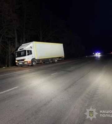 На Волині вантажівка збила 72-річного велосипедиста: пенсіонера госпіталізували