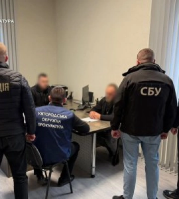 Гуманітарка на продаж: на Закарпатті викрили схему з авто для ЗСУ на понад мільйон гривень 