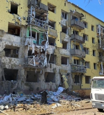 рф ударила дев'ятьма авіабомбами по Дружківці: загинула жінка, є поранений (Відео)