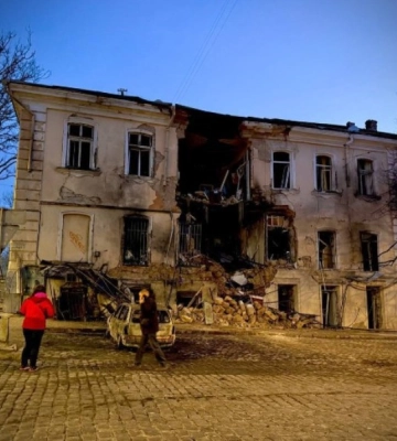 Російські військові завдали удару по житловій забудові Одеси