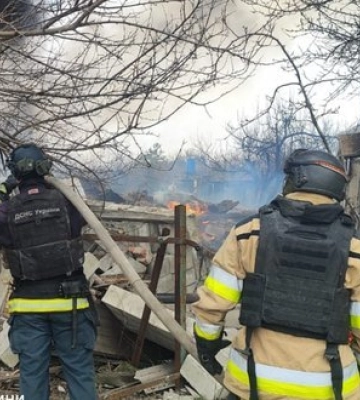 Росія скинула дев’ять авіабомб на Дружківку: є загибла. ФОТОрепортаж