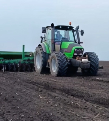 На Житомирщині розпочали сівбу ярого ячменю та гороху
