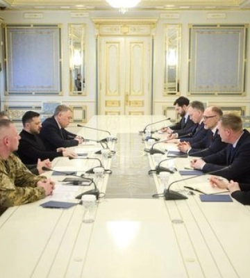 Зеленський зустрівся з міністром оборони Латвії: обговорили ППО та військову підтримку