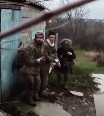 На Запоріжжі бійці ГУР взяли у полон чергову партію росіян (ВІДЕО)