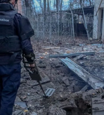 Последствия обстрела Винницы: один человек погиб, ещё 13 получили ранения, повреждены дома