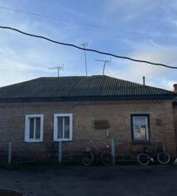 У Лохвиці демонтували дошку композитору, який писав пісні про Сталіна і Москву
