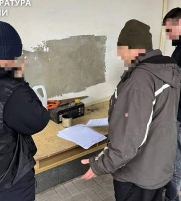 Керівник КЕВ Луганська отримав підозру у переплаті понад 5 млн грн на закупівлях дров для військових