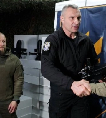 Столична громада передала бійцям 3 армійського корпусу 5000 FPV-дронів, - Кличко
