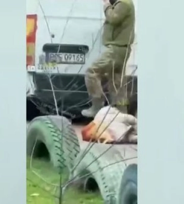 В Одесі автомобіль ТЦК збив пенсіонерку: жінку госпіталізували, триває розслідування. ВIДЕО