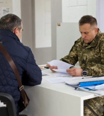 Мужчина отказался от ВЛК, а о штрафе 17 тысяч гривен узнал через год — что решил суд в Харькове