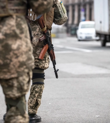 В Одессе женщина попала под колеса автомобиля ТЦК: ее госпитализировали