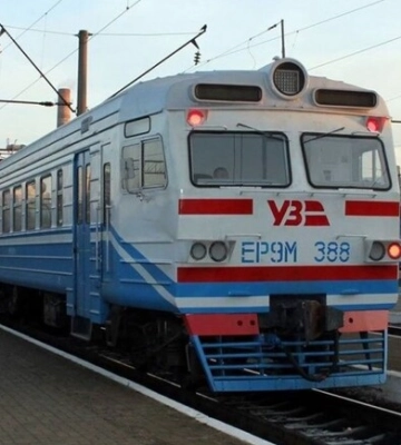 В Харьковской области ряд электричек меняют маршрут