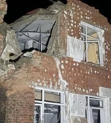 Знищений корпус ліцею та шкільні автобуси: росіяни дронами атакували село в Понорницькій громаді на Чернігівщині