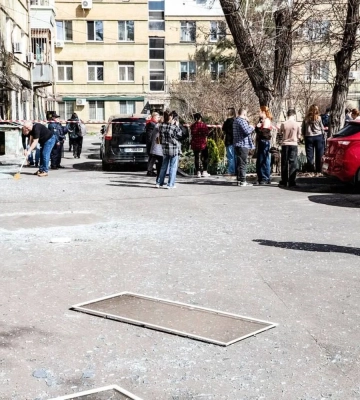 Россияне атаковали Днепр, повреждена многоэтажка