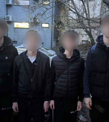Ужгородські підлітки відкрили стрілянину в центрі міста