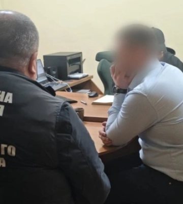 На Київщині викрили двох прокурорів на вимаганні 50 тис. доларів хабаря з підприємця