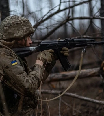 На фронті зафіксували 133 бойові зіткнення, ворог запустив понад 6,1 тис. дронів-камікадзе - Генштаб