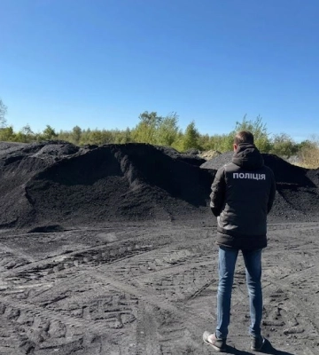 Посадовці шахти на Львівщині попалися на розкраданні вугілля на понад 2,2 млн грн