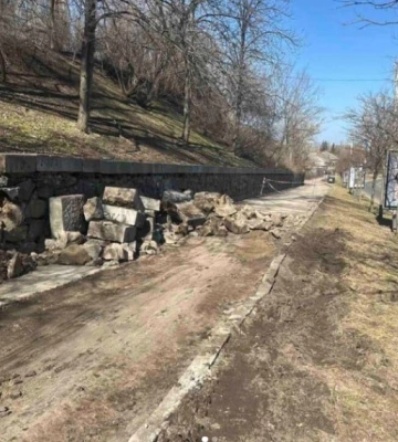 У Черкасах ліквідували наслідки руйнування на Замковому узвозі