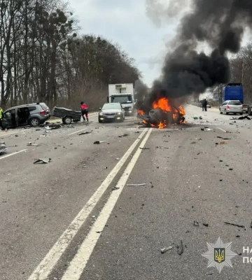 Смертельная авария под Львовом: в Дублянах после столкновения взорвался автомобиль