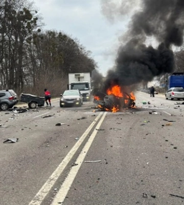 Под Львовом авто взорвалось после ДТП, есть жертвы