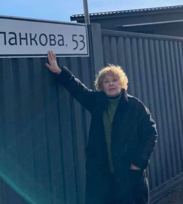 Ада Роговцева показала вулицю, від якої «зірвала серце» 