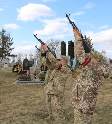 Навіки 45: на Волині попрощалися із військовослужбовцем Василем Скорупським