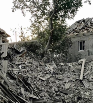 Ворог вгатив неподалік зупинки в Запорізькому районі: поранено людей