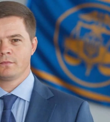 Експосадовця Київської митниці підозрюють у легалізації понад $2 млн