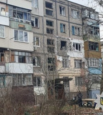 На Херсонщині через обстріли загинула жінка, пошкоджено 10 приватних будинків