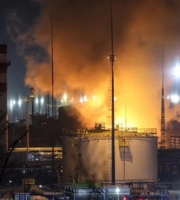 Ключевые российские порты снова в огне: экспорт нефти приостановлен, – Bloomberg