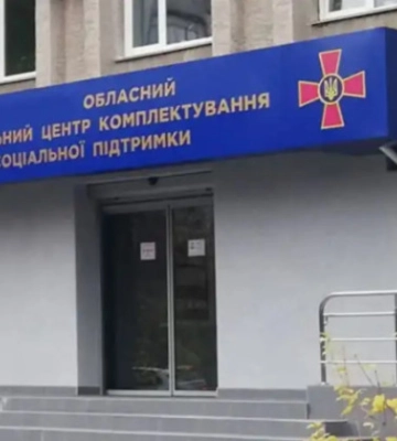 В Одесі перевіряють інформацію про силове затримання чоловіка і жінки з дитиною