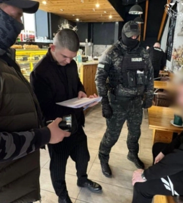 У Києві викрили чоловіка, який за $9000 продавав фіктивну інвалідність через OLX