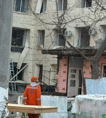 Ночная атака РФ на Одессу: один человек погиб и 11 — пострадали, рожениц из роддома, куда попал дрон, перевели в другие больницы