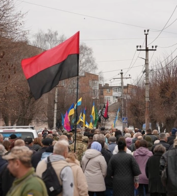 У Корсуні попрощалися із Сергієм Русіновим, який загинув у перестрілці з поліцією (ФОТО)