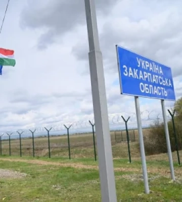 Пастка в багажнику: Чому звичайного паспорта більше не достатньо для поїздки на Закарпаття