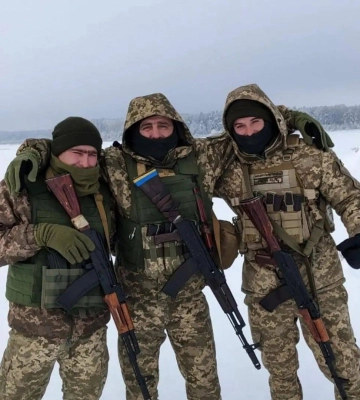 Три місяці тіло не могли забрати з поля бою: спогади про Героя з Волині, який повернувся додому майже через рік після загибелі